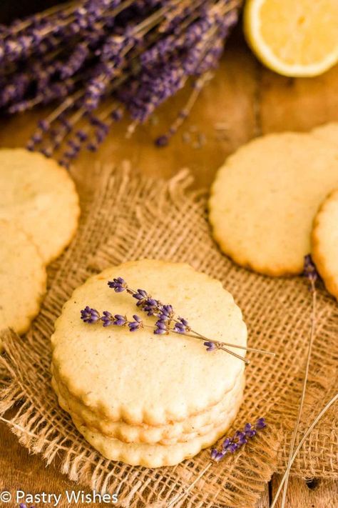 Lavender Sugar Cookies, Lavender Cookie, Unique Cookie Recipes, Lemon Lavender Cookies, Lemon Sweets, Olive Oil Cookies, Lavender Shortbread, Lavender Cookies, Lavender Sugar