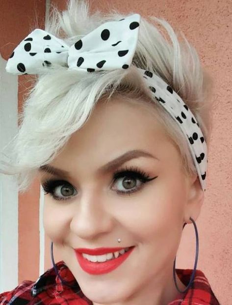 Cabelo Pin Up, Pin Up Hairstyles, Rockabilly Hairstyles, Pinup Hair, Pinup Photoshoot, Rockabilly Hair, Short Hairdos, Pinup Style, Pin Up Hair