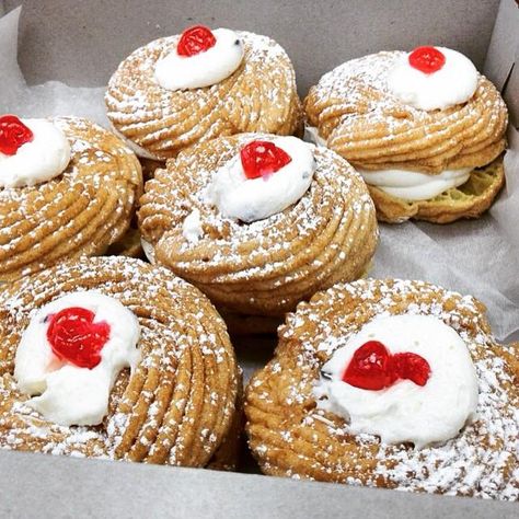 St Joseph Pastry, Zeppoli Recipe, Feast Of St Joseph, Zeppole Recipe, St Josephs Day, Ricotta Cream, Italian Recipes Dessert, Italian Pastries, Cream Filling