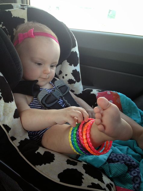 Polka-Dotty Place: Enjoying Road Trips with a ONE Year Old Baby Road Trip, Baby Activities 1 Year, Road Trip Entertainment, Activities For One Year Olds, Car Activities, Road Trip Activities, Road Trip With Kids, Toddler Travel, Family Road Trips