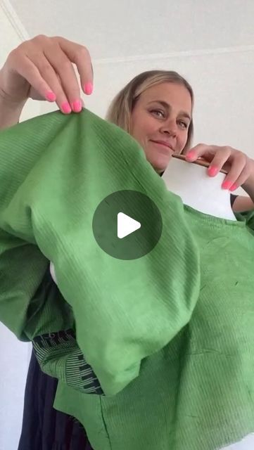 Puff Sleeve Variation, Puffy Arm Sleeves, How To Stitch Balloon Sleeves, Sew Puffy Sleeves, How To Make Puffy Sleeves, How To Sew Puffy Sleeves, Puffy Sleeves Pattern, Puffy Sleeve Pattern, Halter Neck Top Pattern