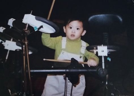 Mark Predebut Baby, Mark Lee Kecil, Lee Min Hyung, Canadian Boys, Foto Baby, Baby Lion, Childhood Photos, Mark Nct, Pre Debut