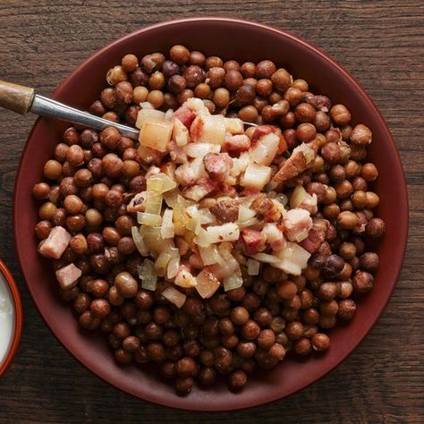 Gray Peas with Bacon and Onions - Gastro Obscura Peas With Bacon, For Good Luck, European Food, Smoked Bacon, Savoury Dishes, Amazing Food, Hidden Gems, Peas, Holiday Recipes