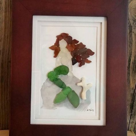 Creation from Ceilidh's Seaglass Creations Seaglass Art Beach Theme, Octopus Seaglass Art, Friends Seaglass Art, Seaglass Crafts Mermaid, Flamingo Sea Glass Art, Sea Glass Diy, Sea Glass Artwork, Sea Glass Art Diy, Sea Glass Mosaic