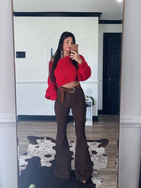 Brown Bell Bottoms Outfit, Brown Bell Bottoms, Bottoms Outfit, Bell Bottoms Outfit, Brown Flares, Bell Bottom, Bell Bottoms, Fashion Ideas, Flare Jeans