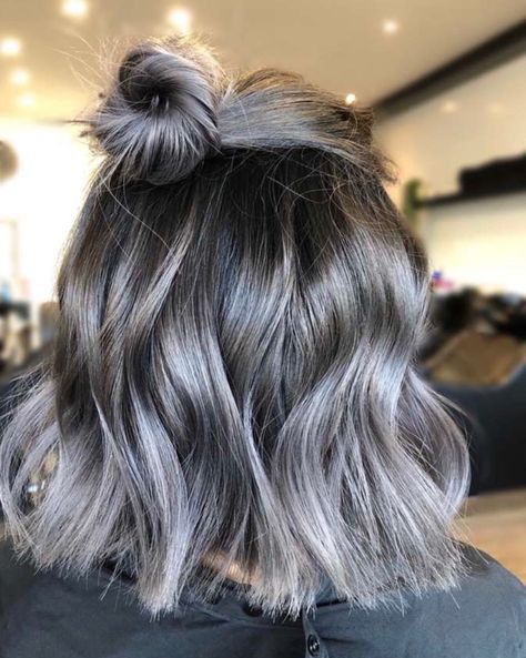 Silver Ombre Hair Short Dark Roots, Grey Hair Color Balayage, Short Grey Balayage Hair, Short Hair Silver Balayage, Going Gray Transition Ideas For Brunettes, Gray Balayage On Dark Hair Short, Fall And Winter Hair Color Ideas For Brunettes, Ash Grey Short Hair, Grey Balayage Short Hair