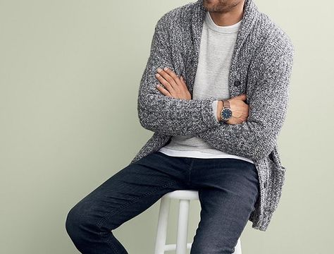 Mens Chunky Cardigan, Fitted Cardigan Outfit, Collar Sweater Outfit, Shall Outfits, Button Cardigan Outfit, Cardigan Outfit Men, Turtleneck Outfit Men, Outfits With Grey Cardigan, Sweater Outfits Men