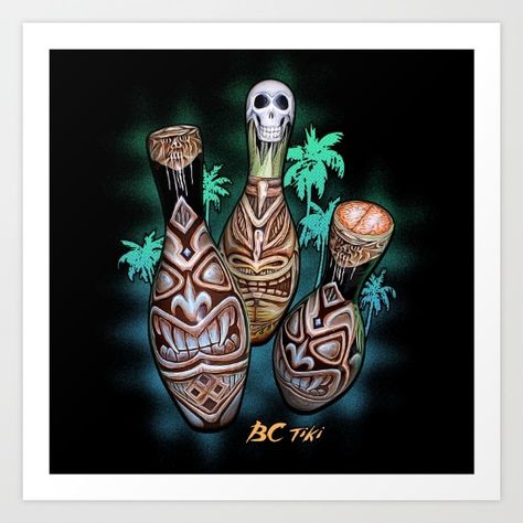 A crash hit of taboo tiki bowling pins with a face only a mother can love. Tiki Tony Art, Tiki Images, Tiki Mermaid, Tiki Monster, Wiki Tiki, Tiki Statues, Painted Bamboo, Tiki Mask, Tiki Art