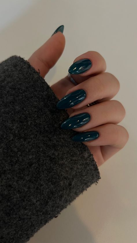 Green nails Dark Nail Acrylic, Deep Forest Green Nails, Slytherin Green Nails, Dark Teal Green Nails, Dark Blue Green Nails, Dark Green Nails Coffin, Bottle Green Nails, Pine Green Nails, Forest Green Nails Acrylic