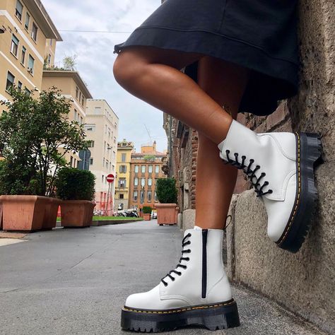 💣Getting into the mood with the unique💣  DR MARTENS JADON latest trend  @drmartensofficial #jadon White Jadon Platform Boots, Red Doc Martens, Doc Martens Outfits, White Doc Martens, Doc Marten Boot, Dr Martens Outfit, Doc Martens Style, Dr Martens Jadon, Doc Martens Outfit