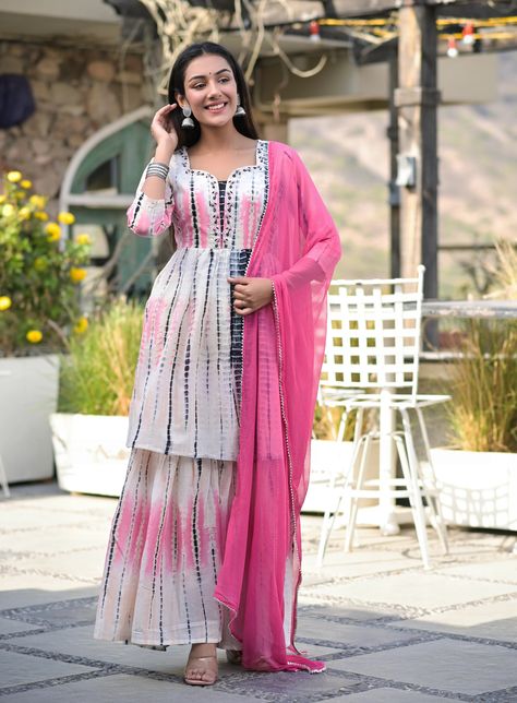 Cotton Pink & White Dyed Sharara Set - Ria Fashions Kurti Pair, Garara Designs, डिजाइनर कपड़े, Pink Dupatta, Pink Kurta, Kurta Sharara, Simple Kurta Designs, Long Kurti Designs, Salwar Kamiz