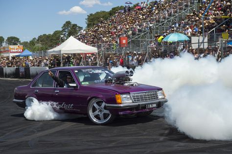 Vl Turbo, Burn Outs, Car Festival, Rolling Coal, Australian Muscle Cars, L Car, Wallpaper Car, Aussie Muscle Cars, Nhra Drag Racing