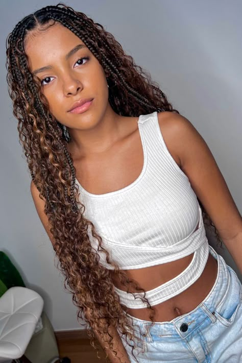 Cabelo orgânicocor 1b/30/613 tamanho bumbum Boho Goddess Braids, Elegant Hairstyle, Curly Braids, Goddess Braids Hairstyles, American Hairstyles, Braids Hairstyles Pictures, Cute Box Braids Hairstyles, Protective Hairstyles Braids, Box Braids Styling