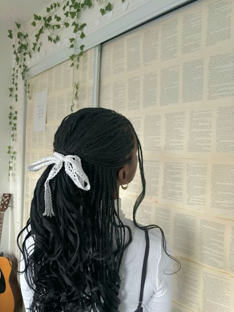 White Hair Ribbon Aesthetic, Coquette Braids Black, Braids With Ribbons In Them Black Hair, Braids With Bows Black Women, Black Gingers, Braids With Ribbon, Coquette Hairstyles, Holiday Braids, 4c Natural Hairstyles Short