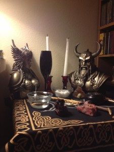 Nordic Wiccan Altar~ hail odin and give thanks for i see no ice giants these days~ Pagan Wedding Decor, Norse Pagan Altar, Celtic Ancestry, Zen Area, Pagan Alter, Witches Woods, Witchcraft Altar, Pagan Spirituality, Witch Room