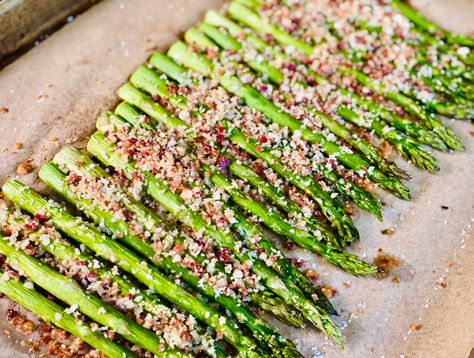 Asparagus Bacon, Over Easy Eggs, Beachbody Recipes, Dinner Side Dishes, Fresh Asparagus, Panko Bread Crumbs, Easy Eggs, Roasted Asparagus, Crumbled Bacon