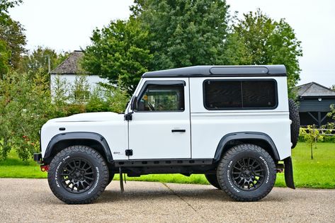 2014 LAND ROVER DEFENDER 90 XS 'BOWLER' Land Rover Classic Defender 90, White Defender, Landrover Defender 90, Lander Rover, Classic Defender, Defender Td5, Nardo Grey, Land Rover Series 3, Defender 130