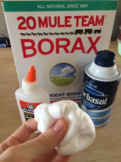 I was just experimenting and found a super easy way to make fluffy slime!  You will need... A little Glue (1/6 the amount in a 4oz bottle) Shaving cream  Pinch of borax Homemade Fidget Toys, Summer Boredom Busters, How To Make Glitter, Fun Summer Crafts, Homemade Slime, Silly Putty, Glitter Slime, Bouncy Balls, How To Make Slime