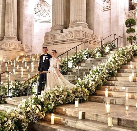 Manhattan Wedding Venues, City Wedding Venues, New York Wedding Venues, Nyc Wedding Venues, Manhattan Wedding, Library Wedding, Wedding Expenses, Wedding Reception Locations, Wedding Entrance