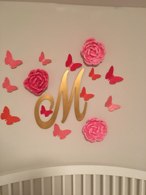 Girls Butterfly Bedroom, Butterfly Bedroom Ideas, Girls Fairy Bedroom, Girls Bedroom Wall Decor, Butterfly Room Decor, Butterfly Bedroom, Fairy Bedroom, Baby Decor Diy, Butterfly Room