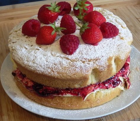 Victoria sponge – The Gluten Free and Vegan Alchemist Iconic Cakes, British Cakes, British Cake, Gluten Allergy, Victoria Sponge Cake, Victoria Sponge, Dairy Free Milk, Gf Recipes, Raspberry Jam