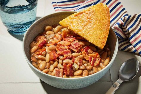 Southern Pinto Beans, Pinto Beans Recipe, Pinto Bean Recipes, Breakfast Party Foods, Easy Dinner Casseroles, Soup Beans, Breakfast Party, Beans Recipe, Smoked Ham