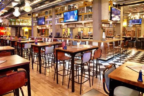 American Sports Bar, Sport Bar Design, Sports Pub, Pub Interior, Downtown Atlanta, Commercial Bar, Bar Interior Design, Grill Restaurant, Rustic Bar