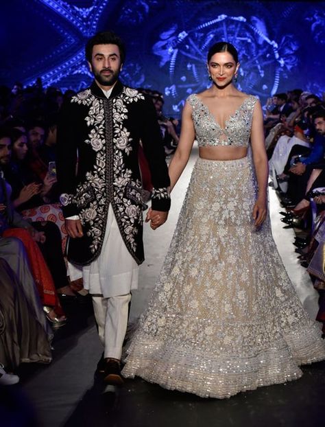 Deepika Padukone and Ranbir Kapoor get together for Manish Malhotra Ranbir Kapoor Deepika Padukone, Ramp Walk, Fashion Jobs, Indian Bride Outfits, Become A Fashion Designer, Lehenga Blouse Designs, Latest Bridal Dresses, Wedding Sherwani, Manish Malhotra