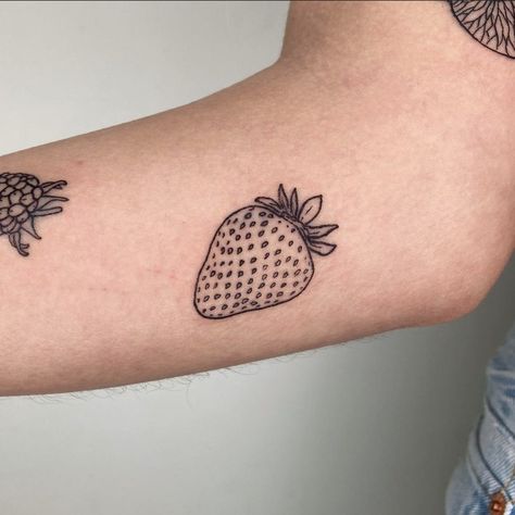 Detailed Strawberry Tattoo, Black And Grey Strawberry Tattoo, Cartoon Strawberry Tattoo, Strawberry Flash Tattoo, Strawberry Line Tattoo, Strawberry Stick And Poke, Fine Line Strawberry Tattoo, Strawberry Tattoo Simple, Strawberry Tattoo Black And White