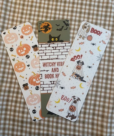 Halloween Bookmark Ideas, Printable Halloween Bookmarks, October Bookmarks, Cute Halloween Bookmarks, Ghost Bookmark, Funny Laptop Stickers, Scary Dogs, Reading Adventure, Halloween Magic