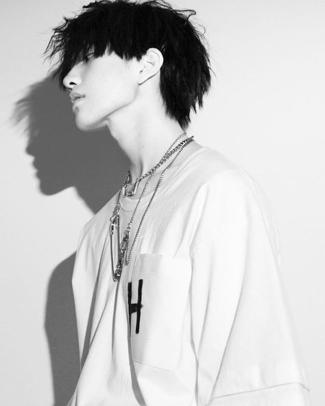 Hakken Ryou, Asian Male Model, Cute Friend Photos, Aesthetic Boy, Korean Aesthetic, Hair Reference, Asian Hair, Cute Friends