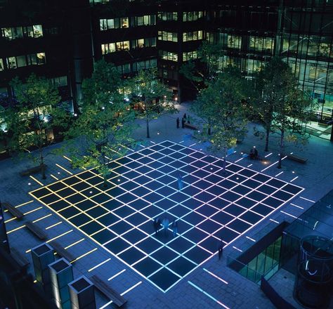 Lys i mørket, det skal være trygt også når det er mørkt!  Broadgate   Maurice Brill lighting design Urban Landscaping, Plaza Design, Creative Flooring, Architectural Lighting Design, Vintage Industrial Lighting, Urban Landscape Design, Public Space Design, Urban Lighting, Public Realm