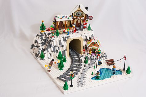 Winter Village Diorama 2017 | Ale Photographer | Flickr Lego Hacks, Lego Christmas Village, Winter Train, Lego Winter Village, Lego Village, Lego Winter, Lego Christmas, Lego Activities, Lego Trains