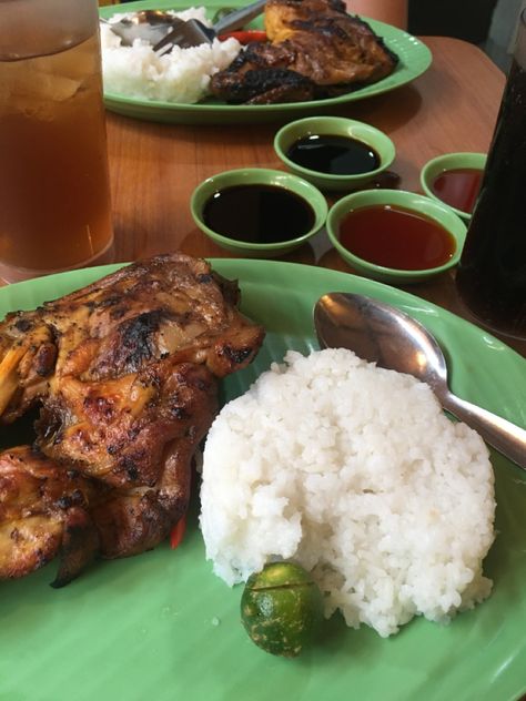 #pinterest #foodphotography #food #photography #recipe #chicken Simple Food Pictures, Random Food Pictures, Inasal Chicken Photo, Jollibee Ig Story, Date Prank, Food Cravings Aesthetic, Photo Prank, Fake Boyfriend Snapchat Pictures, Food Prank