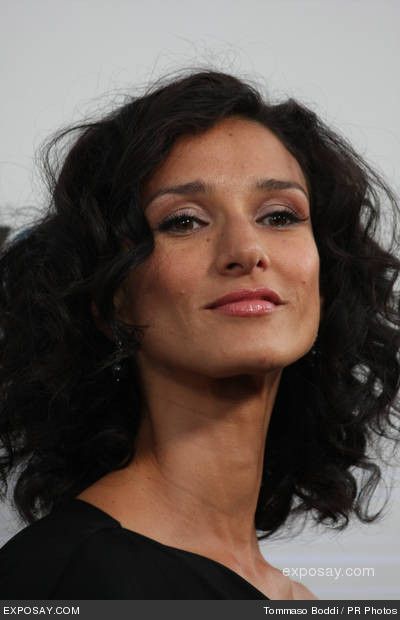 Indira Varma, Uk Actors, Facial Anatomy, Fitness Models Female, Beauty Guru, Empowering Women, Women In History, Inspirational Women, Celebrity Photos