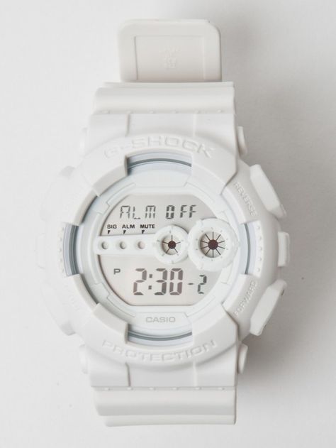 Casio G-Shock GD-100WW White White G Shock, White G Shock Watch, G Shock White, G Shock Watch, Stylish School Bags, Men's Watches Luxury, Amazing Watches, White Watch, G Shock Watches