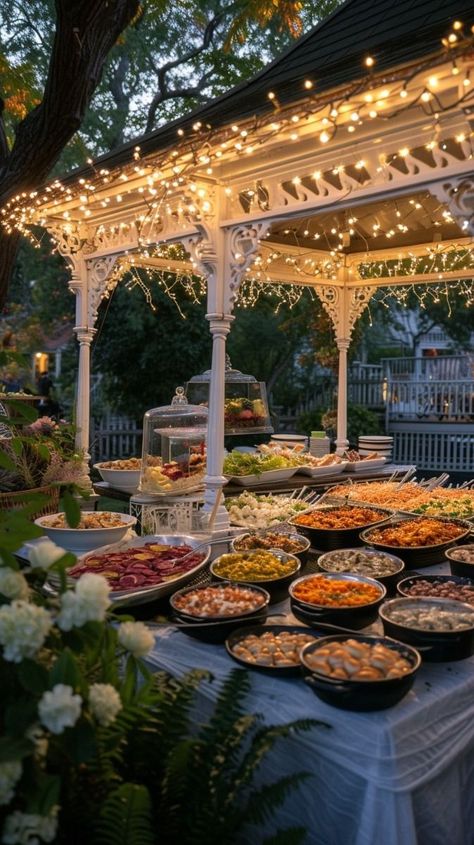 Ramadan Tent, Garden Gathering, Burger Party, Evening Garden, Simple Family Meals, Random Objects, Prom Themes, Traditions Around The World, Pizza Bar