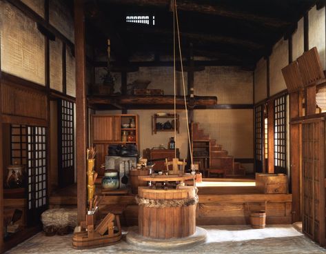 Traditional Japanese Kitchen, Japanese House Interior, Japanese Kitchen Design, Japan Interior Design, Japanese Farmhouse, Old Japanese House, Japan House Design, Traditional Japanese Home, Japan Interior