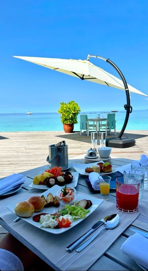 Maldives Honeymoon, Virgin Atlantic, Dream Vacations Destinations, Vacation Mood, Vacation Vibes, Qatar Airways, Rich Lifestyle, Luxury Lifestyle Dreams, Dream Holiday