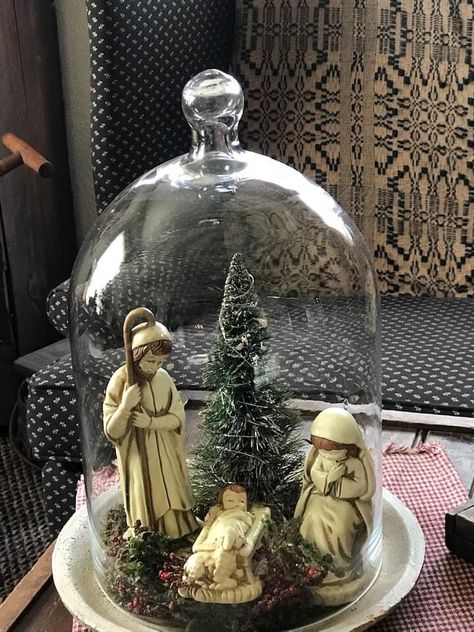 Christmas Cloche Ideas, Cloche Ideas, Christmas Decor Idea, Christian Christmas Decorations, Cloche Decor, Easy Christmas Decor, Christmas Miniatures, Antique Ironstone, Glass Bell Jar