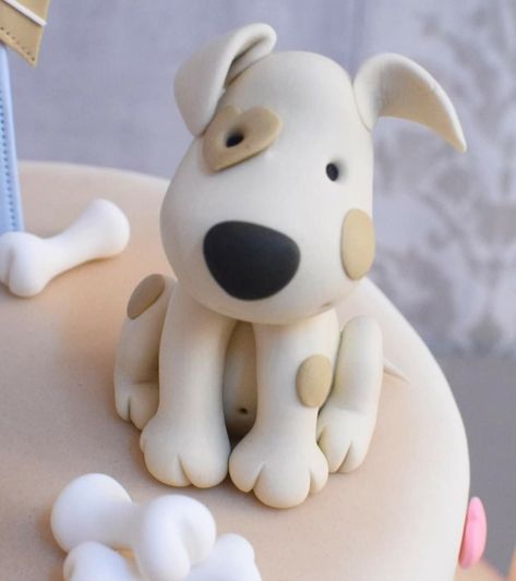 Fondant Puppy Tutorial, Fondant Dog Tutorial Step By Step, Modeling Chocolate Figures, Fondant Cake Decorations, Chien Jack Russel, Fondant Dog, Puppy Cake, Farm Cake, Dog Cake Topper