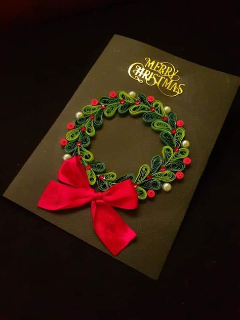 Paper Quilling Christmas Cards, Quilling Greeting Cards Ideas, Paper Quilling Christmas, Christmas Paper Quilling, Quilled Christmas Cards, Paper Quilling Christmas Cards Ideas, Disney Quilling, Christmas Cards Handmade Quilling, Quilling Christmas Cards