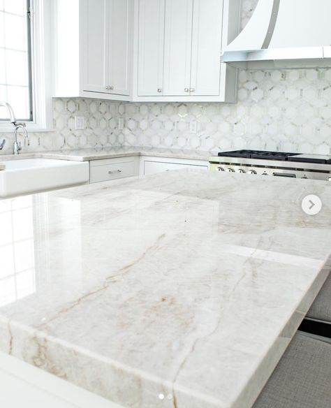 White And Tan Granite Countertops, Non White Countertops, Corian Quartz Countertops, Neutral Quartz Countertops, White And Gold Backsplash Kitchen, Off White Quartz Countertop, Neutral Countertops Kitchen, Warm Quartz Countertops, Cream Countertops Kitchen