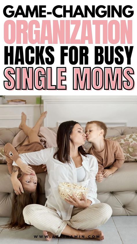 organization hacks Single Mom Routine Tips, Mom Binder Organization, Single Mom Hacks Tips, Mom Organization Hacks, Mom Hacks Organization, Practical Organization, Single Mom Tips, An Organized Home, Mom Routine