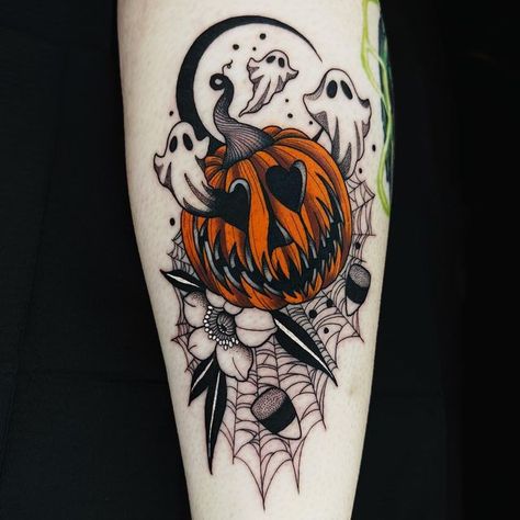 Halloween Tattoo Ideas, Halloween Tattoos Sleeve, Colour Tattoos, Lantern Tattoo, Pumpkin Tattoo, Mark Tattoo, Wicked Tattoos, Silhouette Tattoos, Bat Halloween