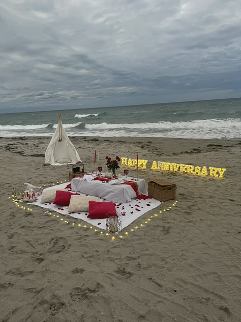 2023 Home Interior, Surprise Proposal Pictures, Romantic Beach Picnic, 28th Wedding Anniversary, Romantic Dinner Decoration, Dining Room Design Ideas, Proposal Pictures, Dream Dates, Happy Birthday Decor