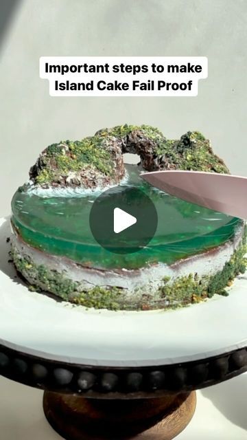 Island Jelly Cake, Cake Fail, Illusion Cakes, Island Cake, Whipped Cream Cakes, Sea Bed, Cake Fails, Jello Cake, Realistic Cakes