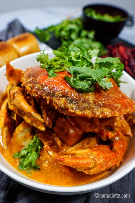 Singapore Chilli Crab - Nomadette Singaporean Chili Crab Recipe, Chili Crab Recipe, Chilli Crab Recipe, Crab Sauce Recipe, Birthday Dinner Recipes, Crab Sauce, Mud Crab, Thai Salad Recipes, Singapore Recipes