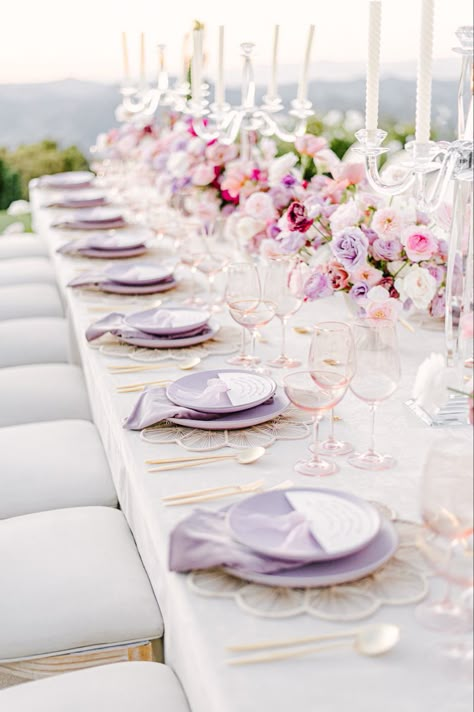 Lilac Pink And White Wedding, Pastel Lilac Wedding Theme, Pink And Lavender Table Setting, Lilac And Light Pink Wedding, Pink And Purple Bridal Shower Decor, Lilac And Beige Wedding, Spring Wedding Dinner Ideas, Lilac Engagement Decor, Light Purple And Pink Wedding Theme