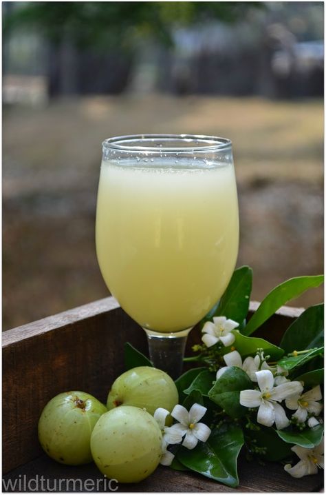 Amla Juice Benefits, Ayurvedic Cooking, Amla Recipes, Juice For Hair, Amla Juice, Herbal Juice, Kids Juice, Fresh Juices, Homemade Juice